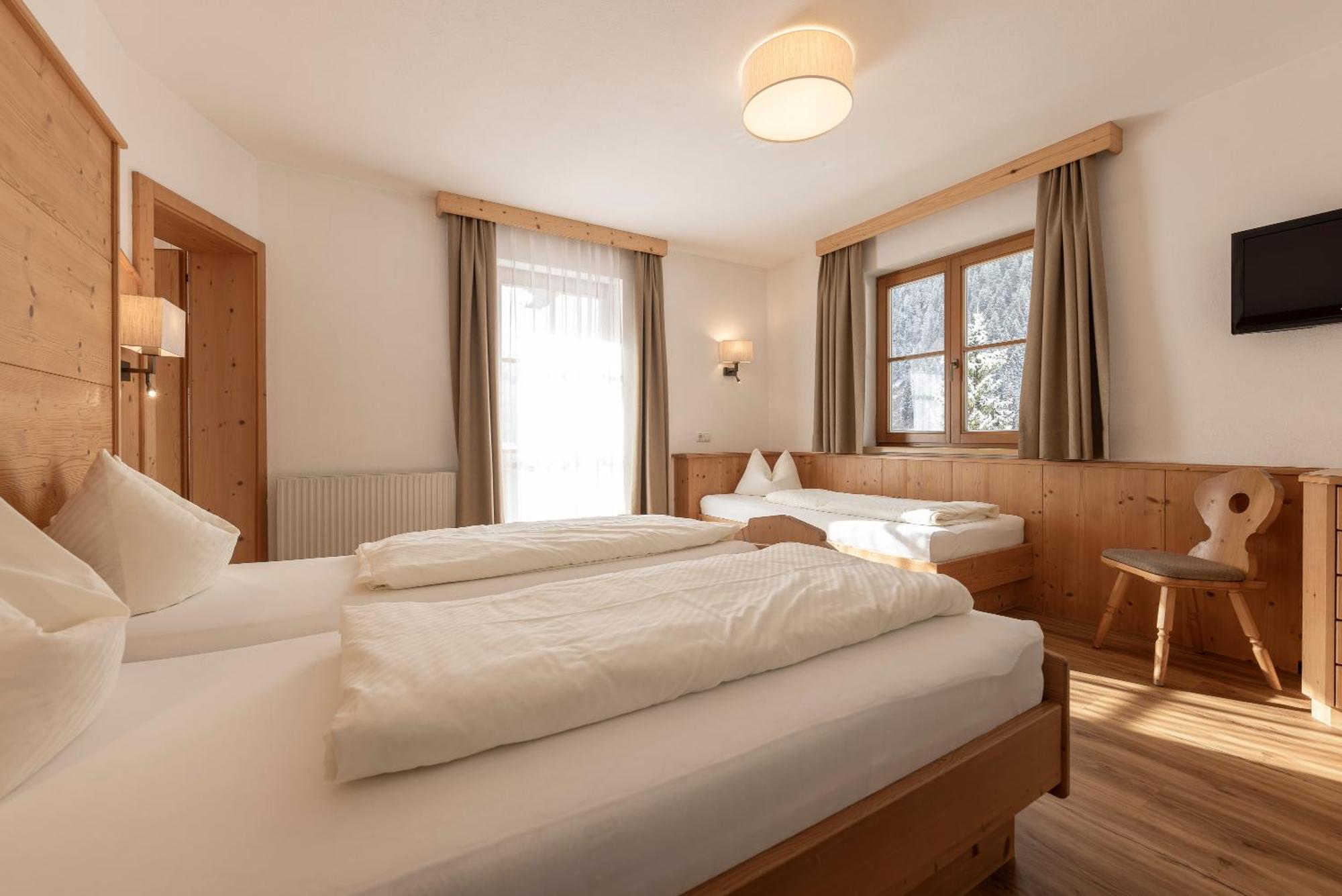 Landhaus Pfurtscheller Neustift im Stubaital Exterior foto