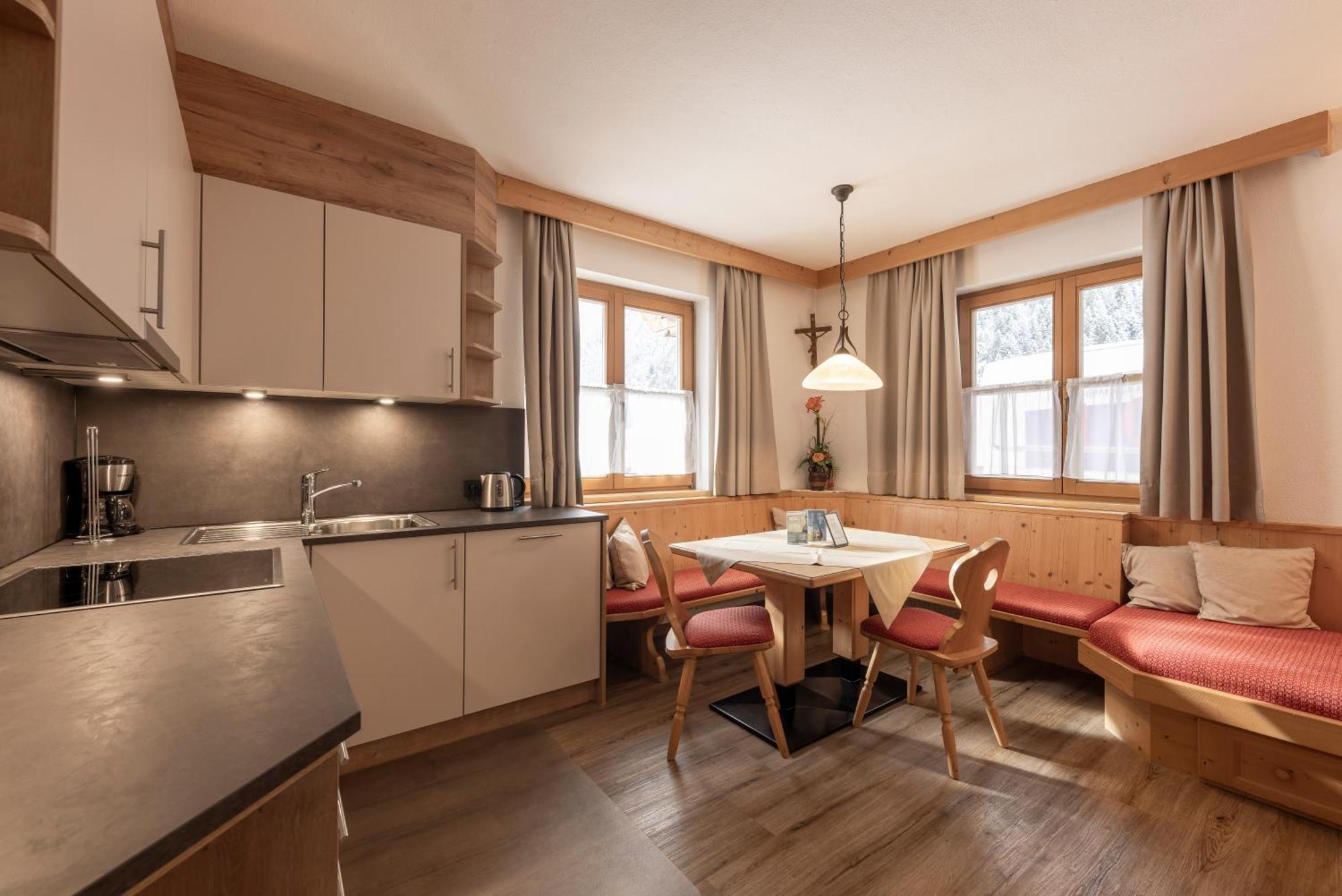 Landhaus Pfurtscheller Neustift im Stubaital Exterior foto